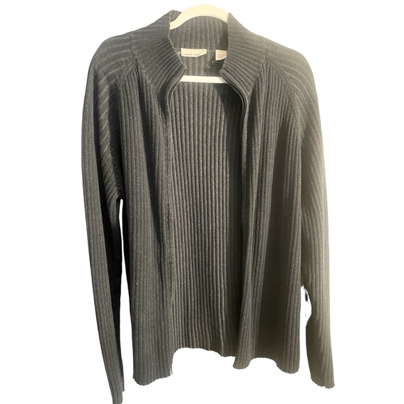 Men’s Large full zip up sweater. - Picture 1 of 1